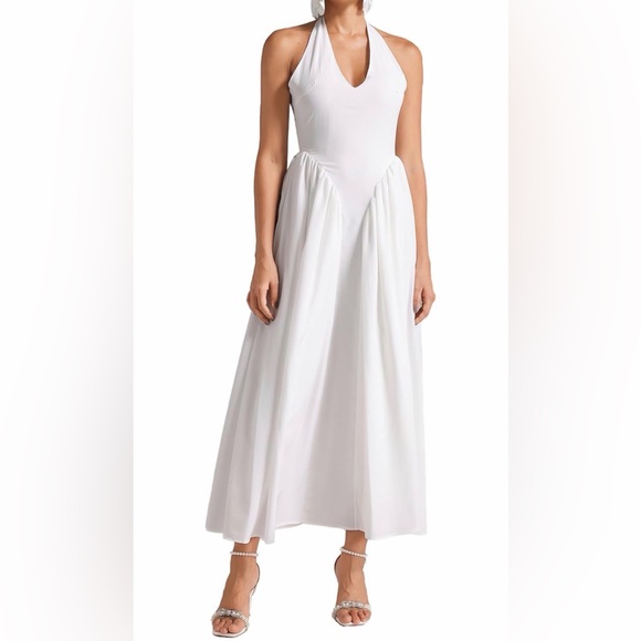 Bella Barnett Dresses & Skirts - Bella Barnett white halter corset dress